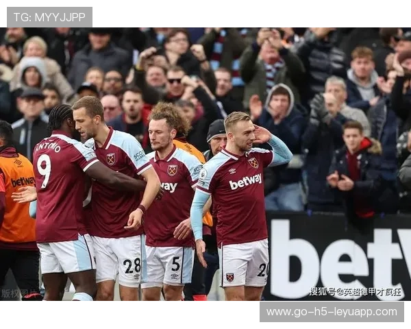 西汉姆联的胜利:莫耶斯的防守反击战术奏效,noble西汉姆联